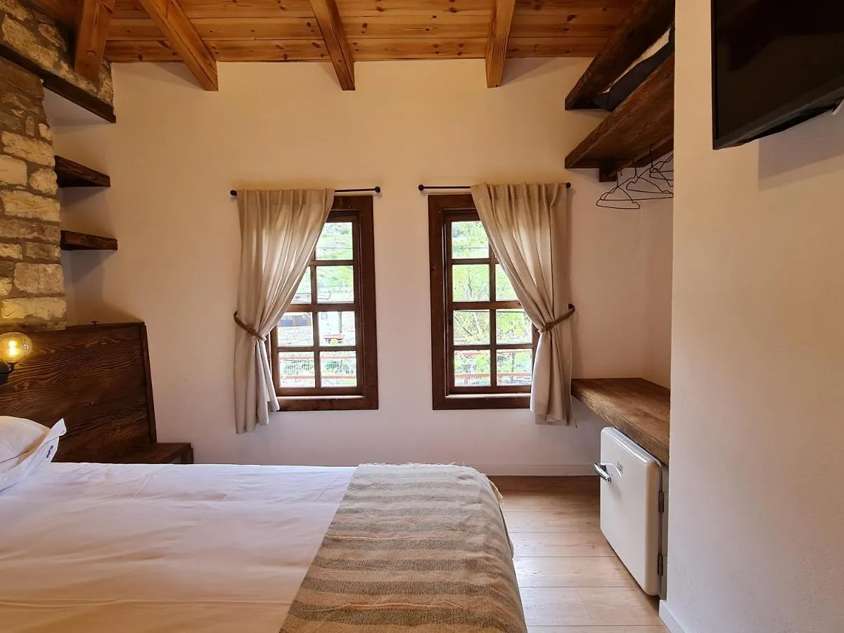 N'Gorice Hotel Berat 4*,  Albania