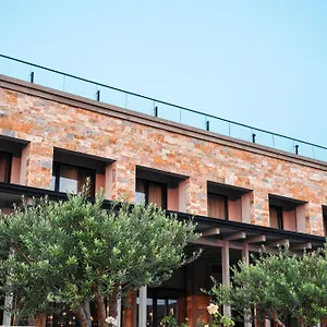 Kronos Hotel